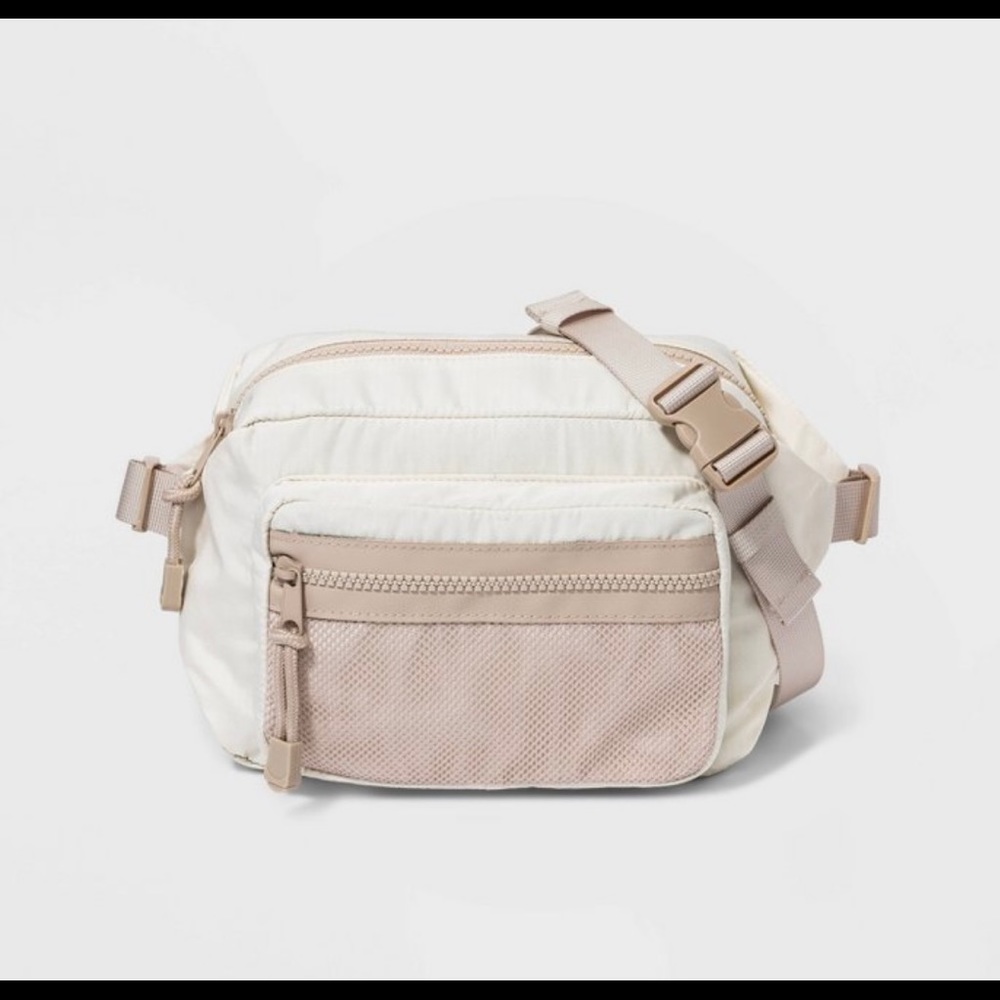 Wild Fable Fanny Pack in Ivory